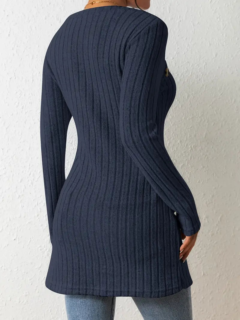 Elina – Den Sofistikerede Sweater med Knapdetaljer