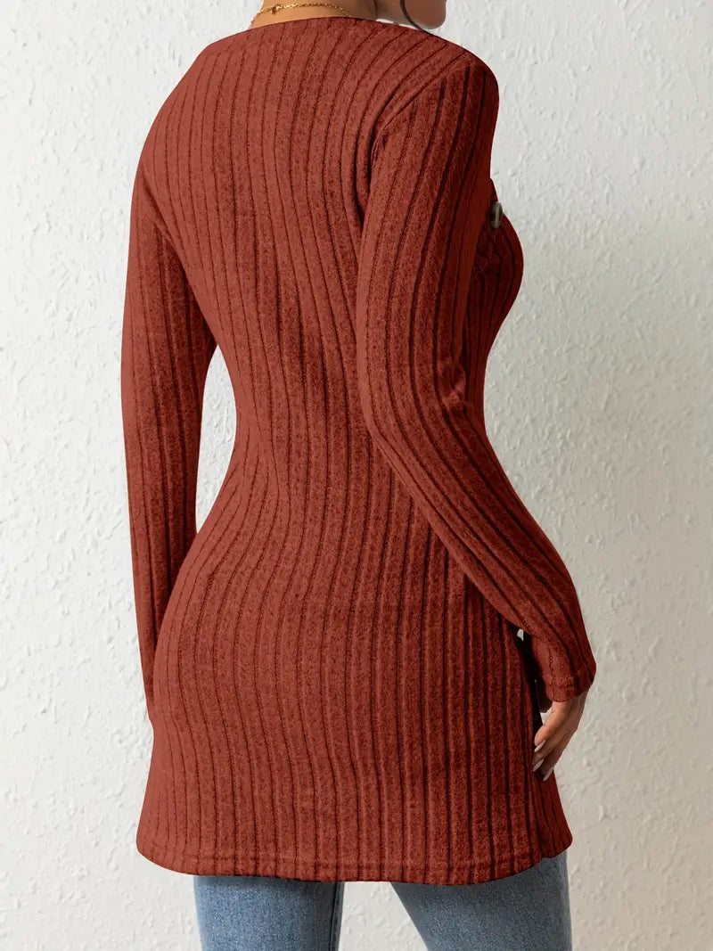 Elina – Den Sofistikerede Sweater med Knapdetaljer