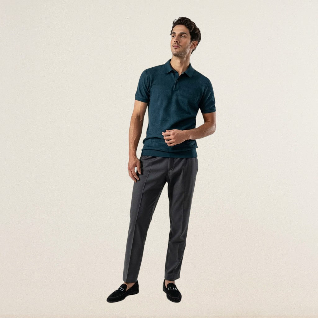 Lukas – Den Moderne Polo med Struktur