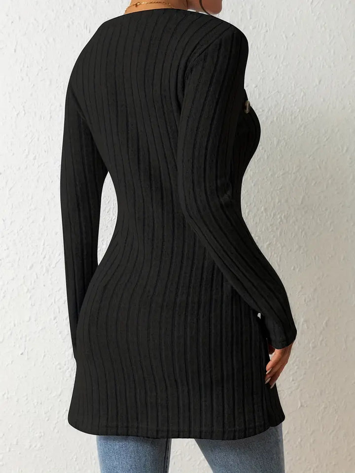 Elina – Den Sofistikerede Sweater med Knapdetaljer