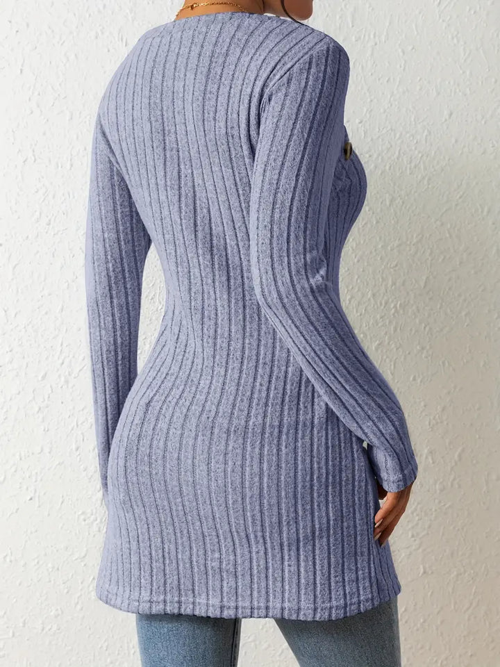 Elina – Den Sofistikerede Sweater med Knapdetaljer