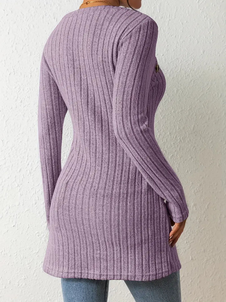 Elina – Den Sofistikerede Sweater med Knapdetaljer