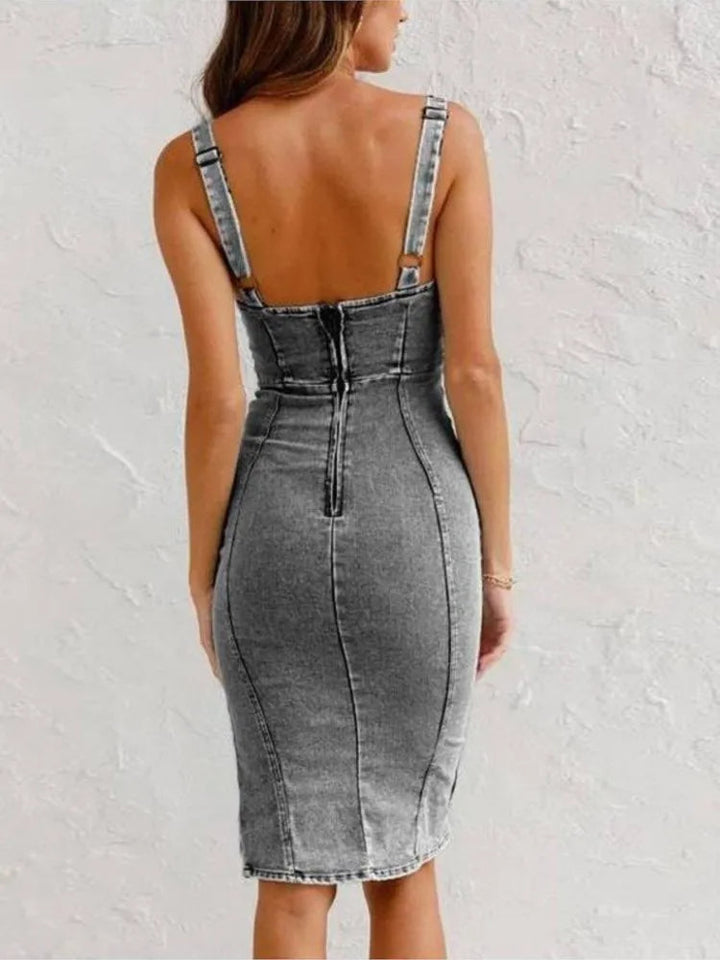 Stella – Den Figursyede Denimkjole med Kant